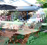 Duke  Co. Cafe - Holiday Sunshine Coast