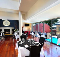 Pavilion Restaurant and Lounge - Holiday Sunshine Coast