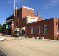 Horse and Jockey Hotel - Sunshine Coast Tourism