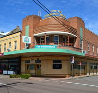 The Pourhouse - Holiday Sunshine Coast
