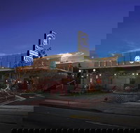 Brookvale Hotel - Holiday Sunshine Coast