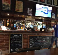 Hotel Dudley - Holiday Sunshine Coast