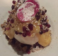 La Famiglia Pizza Restaurant