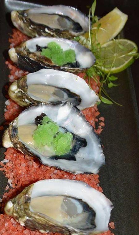 Bollywood By Night Indian Restaurant - Sunshine Coast Tourism 4