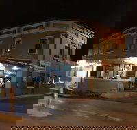 Commercial Hotel Motel Lithgow - Sunshine Coast Tourism