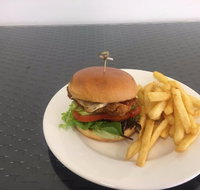 The Cafe - Holiday Sunshine Coast