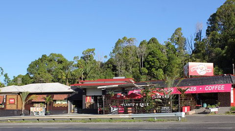 Uncle Toms Pies - Holiday Sunshine Coast 0