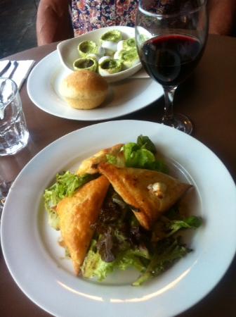 Che Bon Restaurant - Holiday Sunshine Coast 0