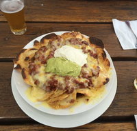 Coast Hotel Budgewoi - Sunshine Coast Tourism