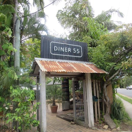 Diner 55 - Holiday Sunshine Coast 0