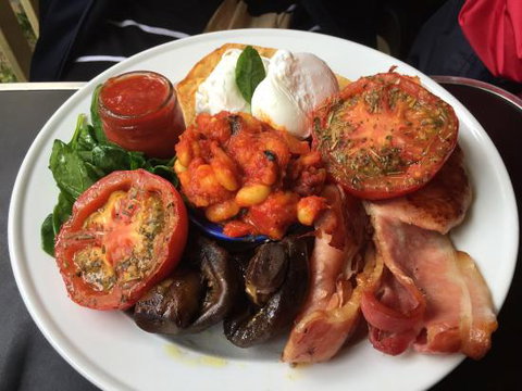 Gundary Store - Holiday Sunshine Coast 0