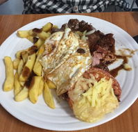 Peter'sCafe - Sunshine Coast Tourism