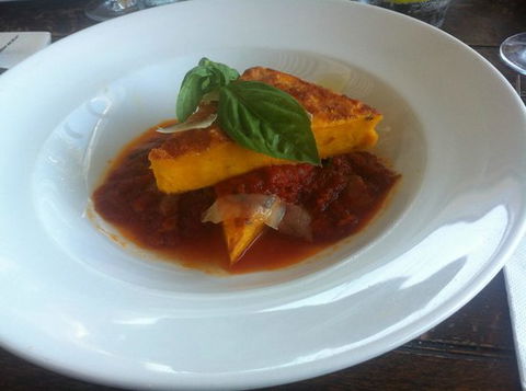 Quattro - Sunshine Coast Tourism 0