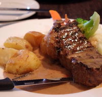 Royal Hotel Oberon - Sunshine Coast Tourism