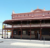 The Club Hotel Experience - Holiday Sunshine Coast