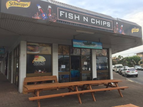 Thommos On Wallis - Sunshine Coast Tourism 0