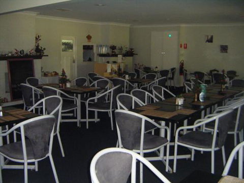 Yass Golf Club - Holiday Sunshine Coast 0