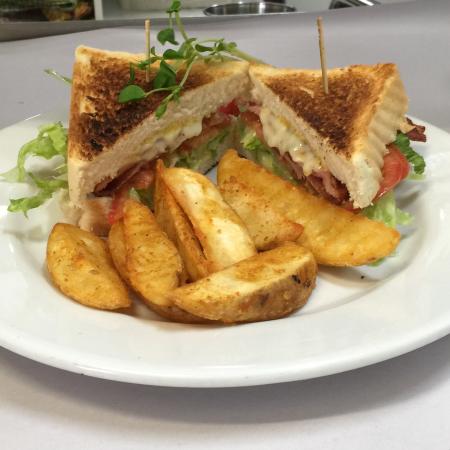 Be Tempted - Holiday Sunshine Coast 0