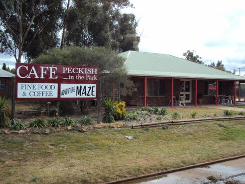 Cafe Peckish - Sunshine Coast Tourism 0