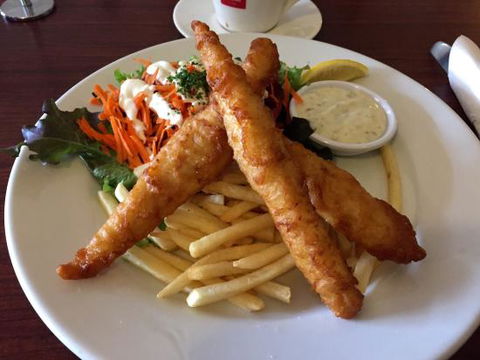 Chat-Away Cafe - Holiday Sunshine Coast 0