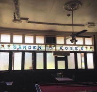 Garden of Roses Cafe - Holiday Sunshine Coast