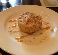 Graze Willow Tree Inn - Holiday Sunshine Coast