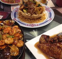 Hong Loch Chinese Restaurant - Holiday Sunshine Coast