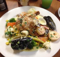 Kelly's Pub Toc - Farmers Arms Bar  Bistro - Sunshine Coast Tourism