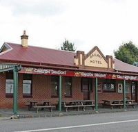 Railway Hotel - Holiday Sunshine Coast
