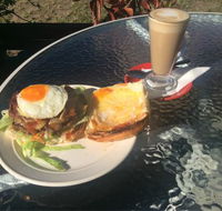 Robyn's Cafe - Holiday Sunshine Coast
