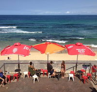 Swell At Bar Beach - Sunshine Coast Tourism