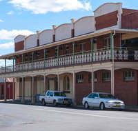 The Royal Hotel Restaurant - Sunshine Coast Tourism