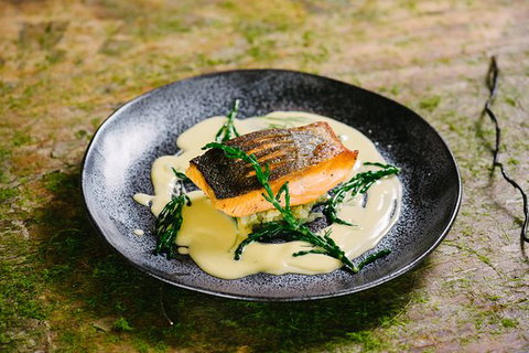 The Sitting Duck Restaurant - Holiday Sunshine Coast 0
