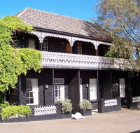 Top Pub Uralla - Sunshine Coast Tourism