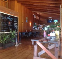 Amble Inn Bistro - Holiday Sunshine Coast