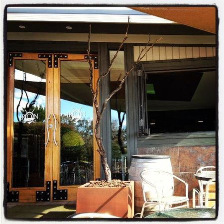 Iron Bar - Holiday Sunshine Coast 0