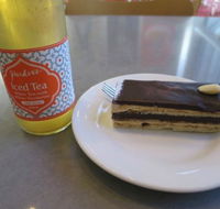 NGA Cafe - Holiday Sunshine Coast