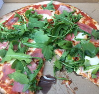 Pizza Gusto - Holiday Sunshine Coast