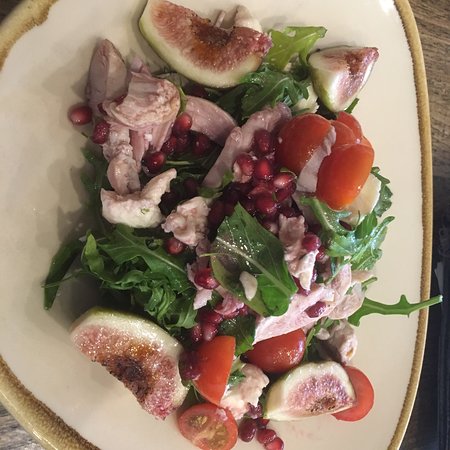 The Burrow Cafe - Holiday Sunshine Coast 0