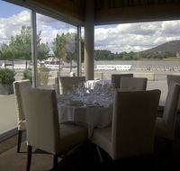 Water's Edge - Holiday Sunshine Coast