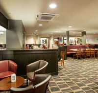 Boomerang Hotel Bistro - Sunshine Coast Tourism