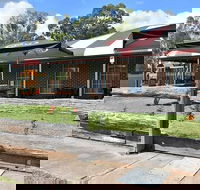 Bulga Tavern - Holiday Sunshine Coast