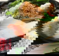 Hokka Hokka - Holiday Sunshine Coast