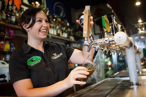 Jack Duggans Irish Pub - Holiday Sunshine Coast 0