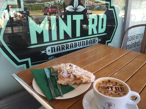 Mint Rd - Holiday Sunshine Coast 0