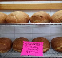 Tank's Bakery - Holiday Sunshine Coast