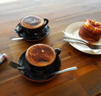 Tractor 828 Restaurant - Sunshine Coast Tourism