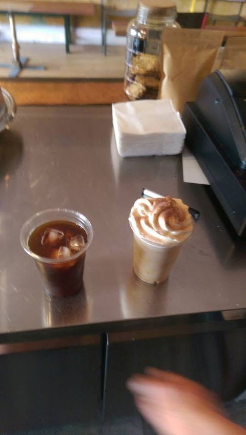 1919 Cocoa And Coffee - Holiday Sunshine Coast 0