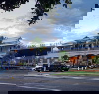 Commercial Hotel Redbank - Holiday Sunshine Coast