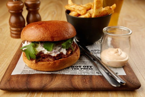 Eltham Hotel Bistro - Sunshine Coast Tourism 0